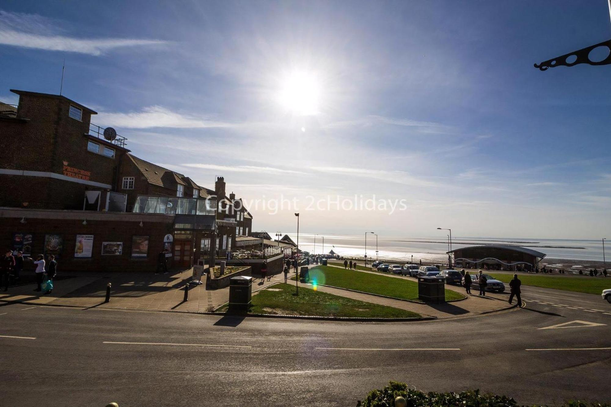 6 Berth Caravan By The Beach In Hunstanton In Norfolk, Pets Welcome Ref 13009L Exteriör bild
