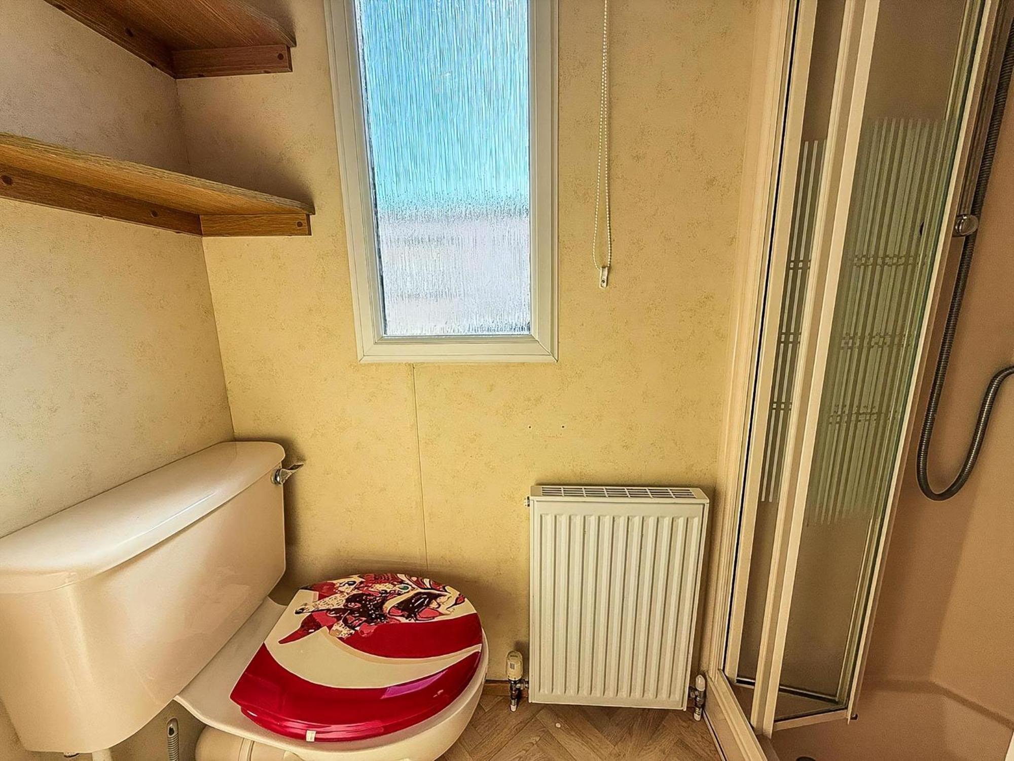 6 Berth Caravan By The Beach In Hunstanton In Norfolk, Pets Welcome Ref 13009L Exteriör bild